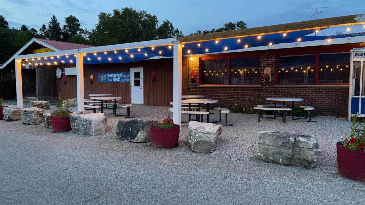 Huron Sands Motel And Restaurant Providence Bay Bagian luar foto